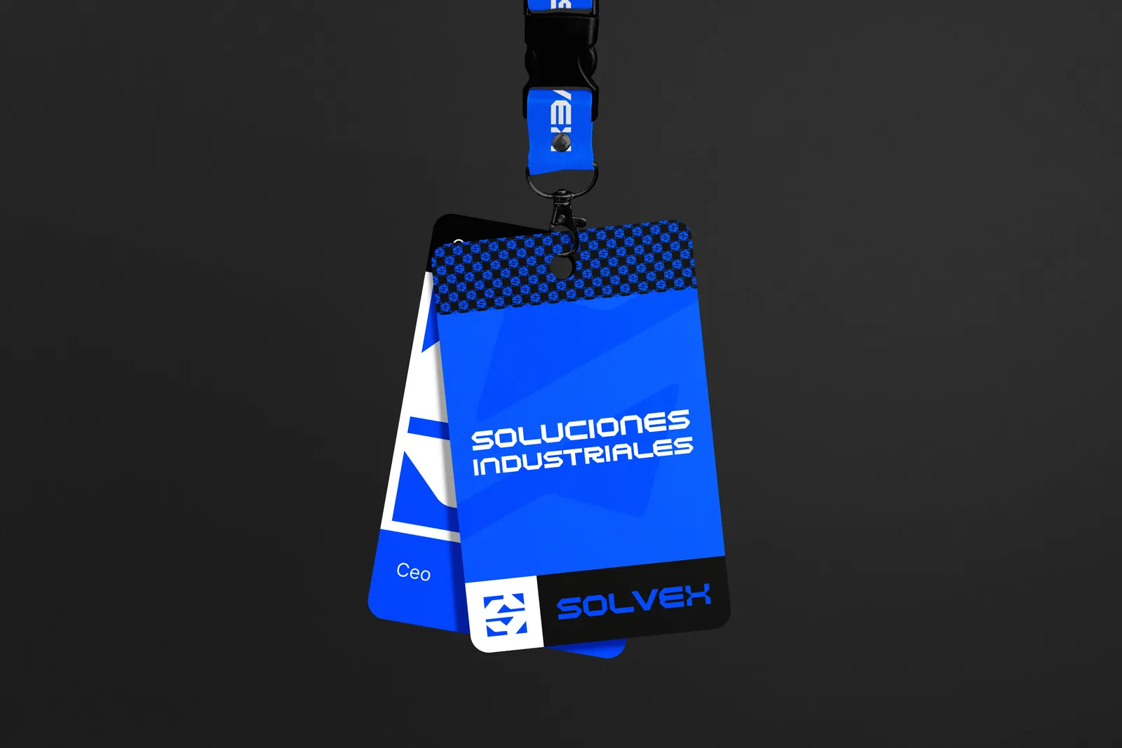 Credencial con lanyard de Solvex para el personal